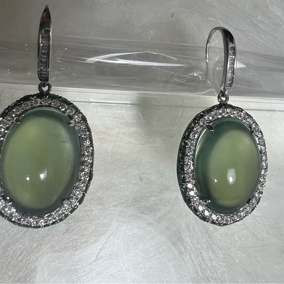 Vintage 18K white gold, Prehnite & Diamond.🤍💚 - Picture 9 of 16